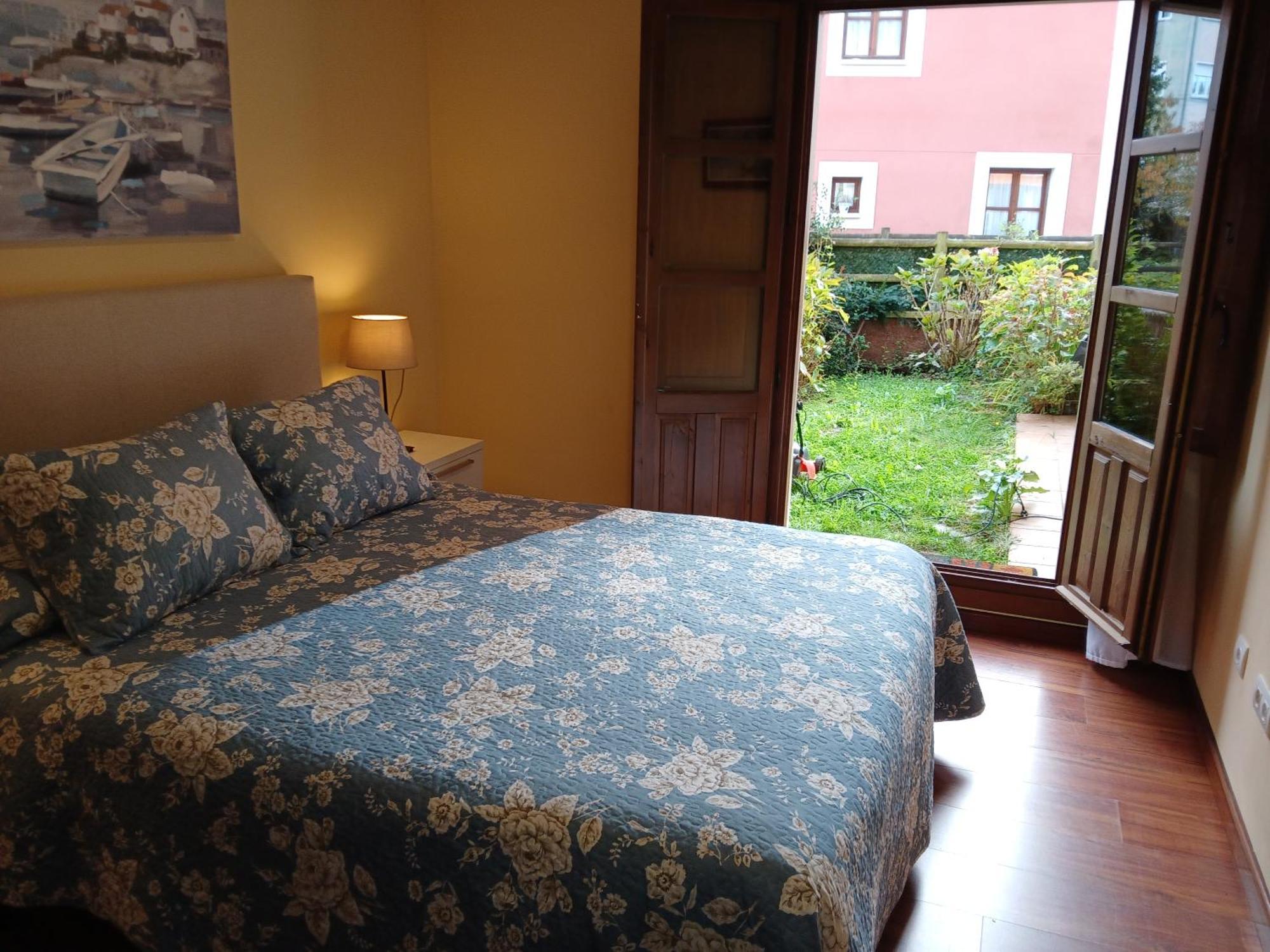 Apartament Acogedor Bajo Con Terraza Y Vistas Nueva De Llanes Zewnętrze zdjęcie