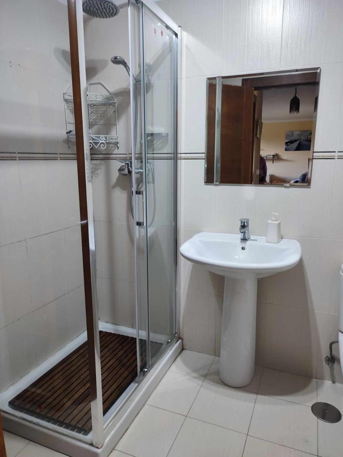 Apartament Acogedor Bajo Con Terraza Y Vistas Nueva De Llanes Zewnętrze zdjęcie